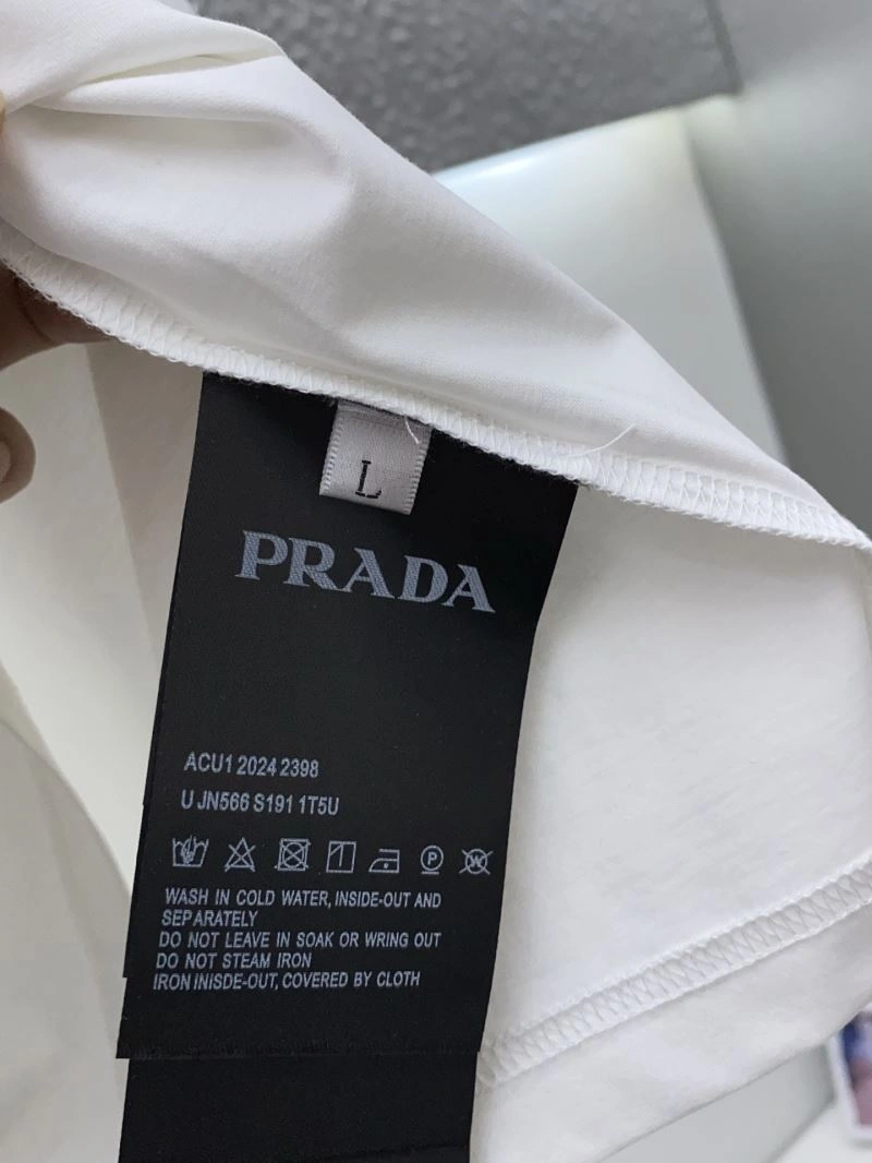 Prada T-Shirts Sustainable 168679