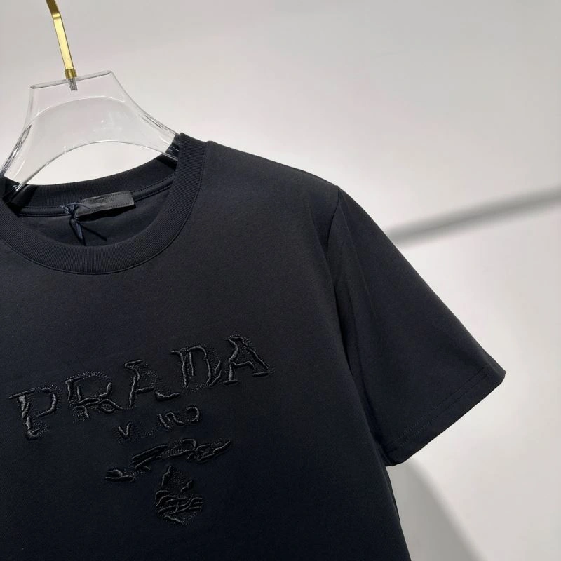 Prada T-Shirts Chic 168667