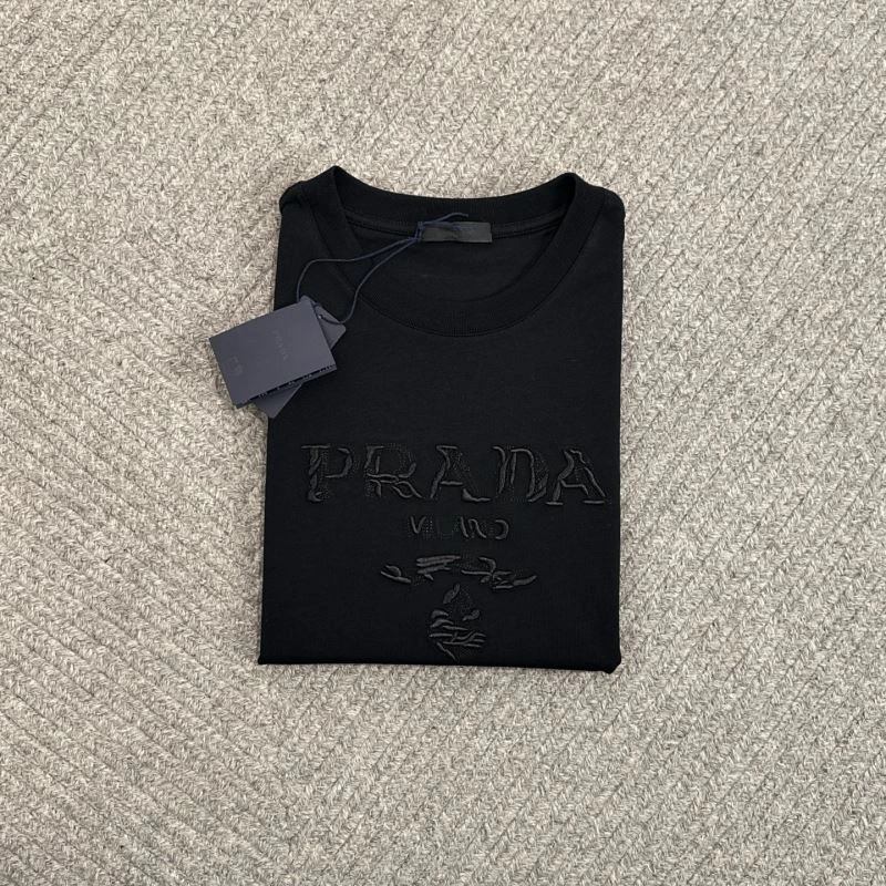 Prada T-Shirts Chic 168667