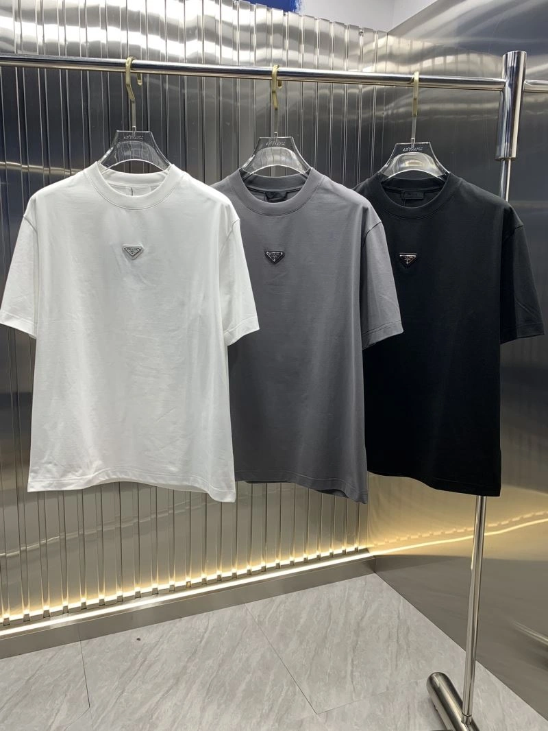 Prada T-Shirts EasyMatch 168678