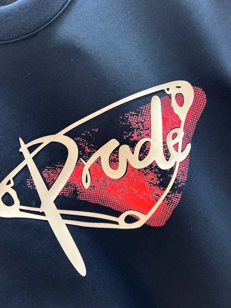 Unisex Prada T-Shirts 168662