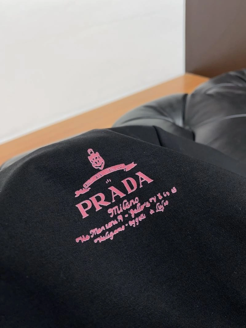 Flexible Prada T-Shirts 168663