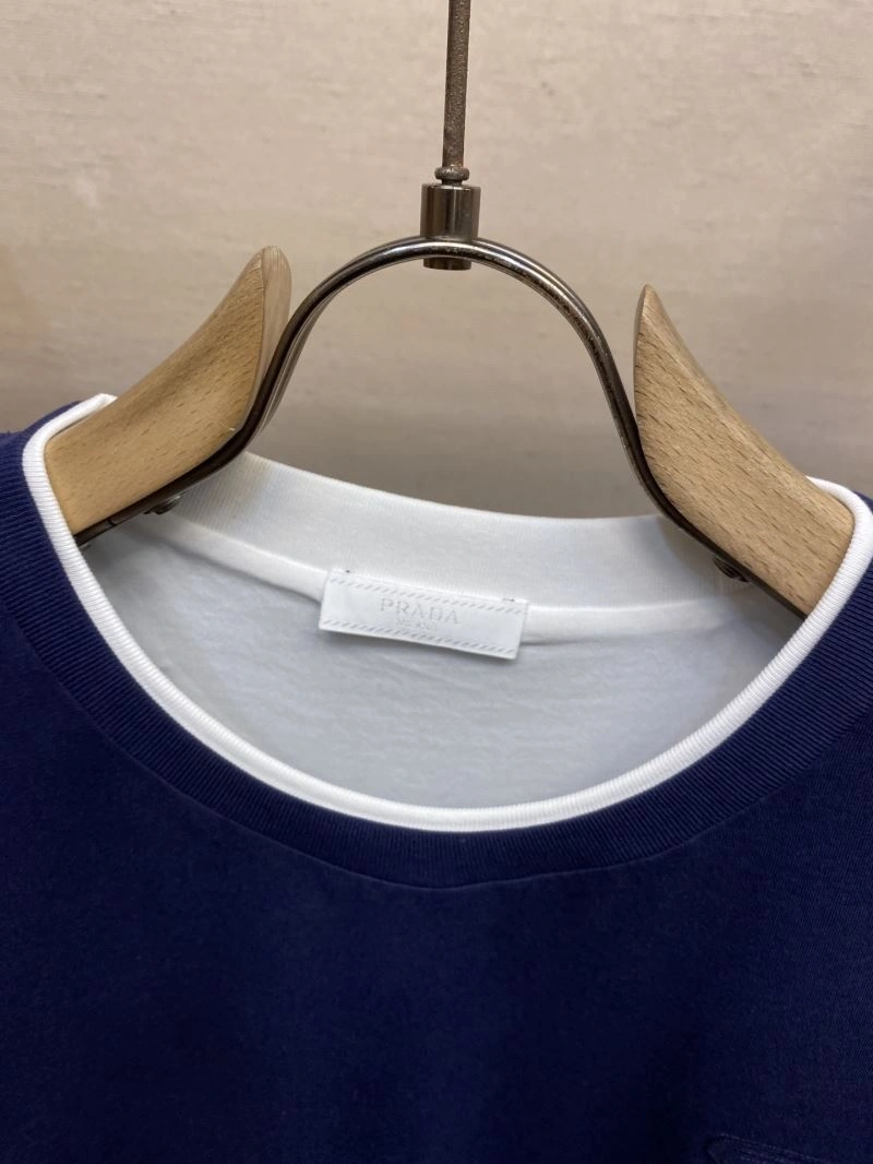 Prada T-Shirts Comfortable 168655