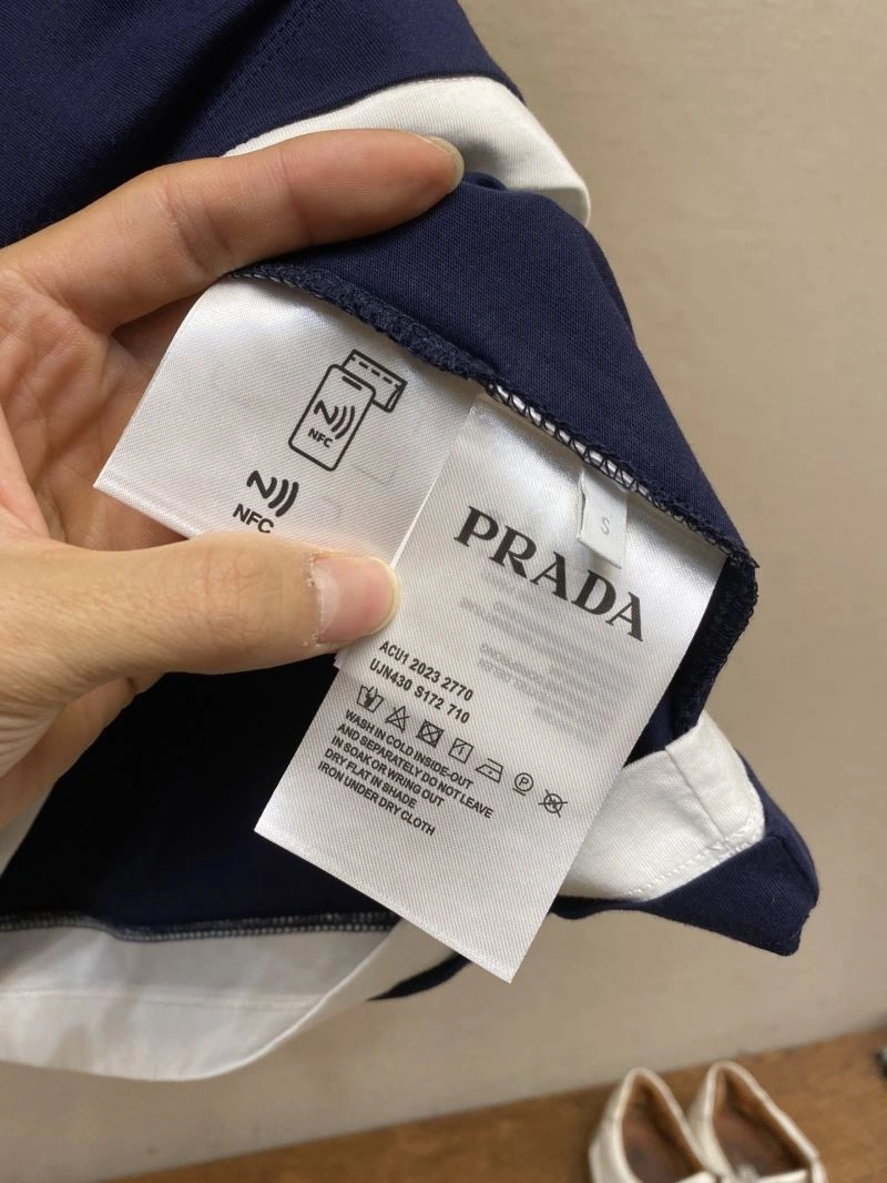 Prada T-Shirts Comfortable 168655