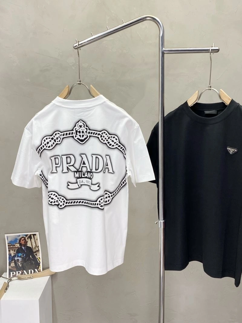 Prada T-Shirts WaterResistant 168682