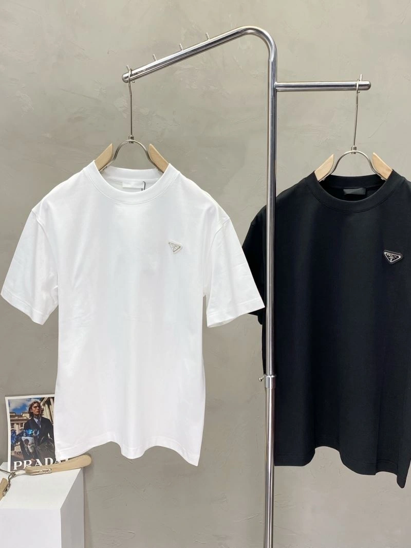 Prada T-Shirts WaterResistant 168682