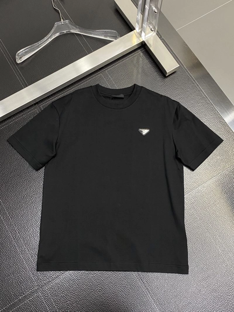 Prada T-Shirts WaterResistant 168682