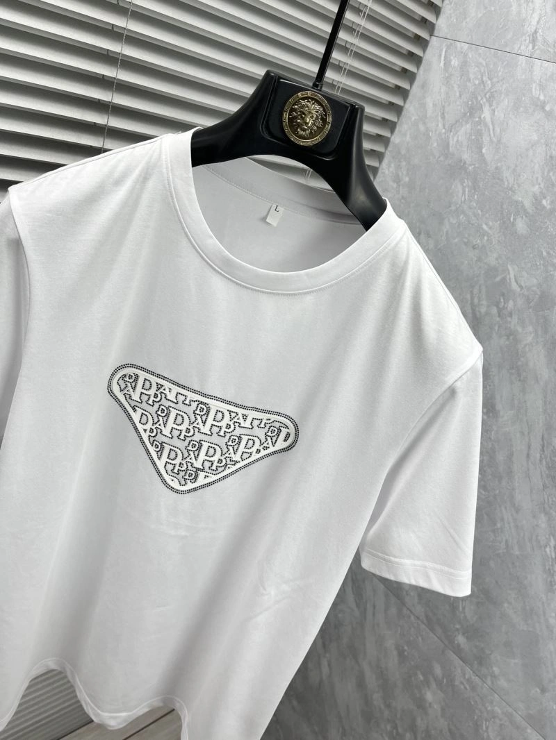 ModernLook Prada T-Shirts 168659