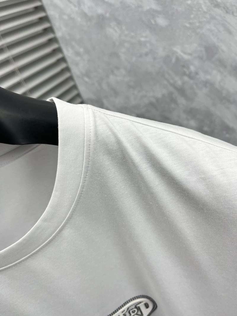 ModernLook Prada T-Shirts 168659
