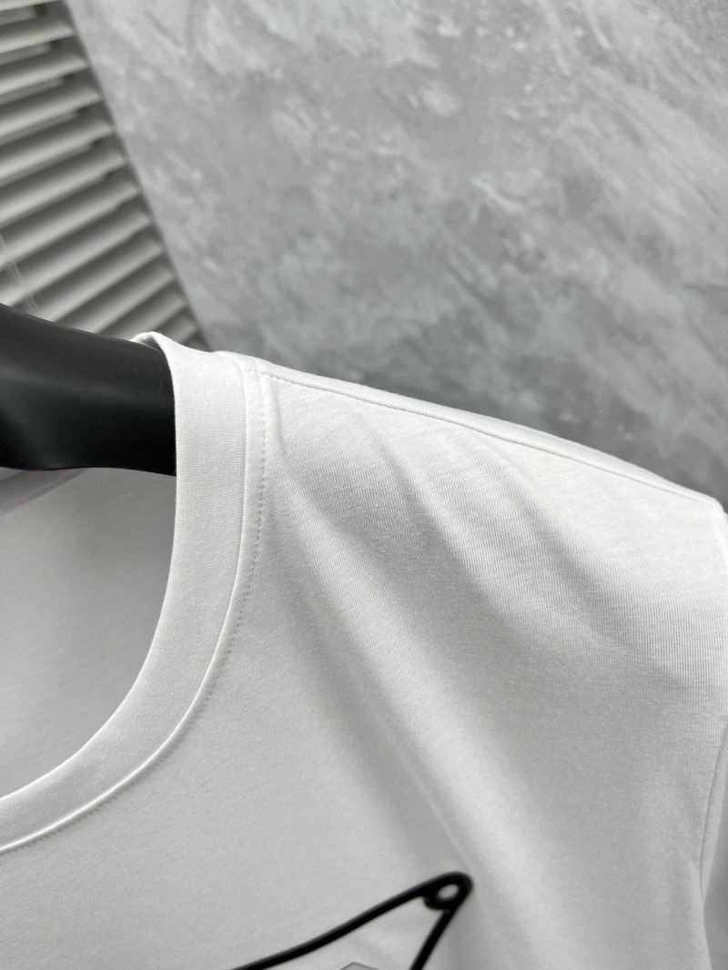 WeatherProof Prada T-Shirts 168640