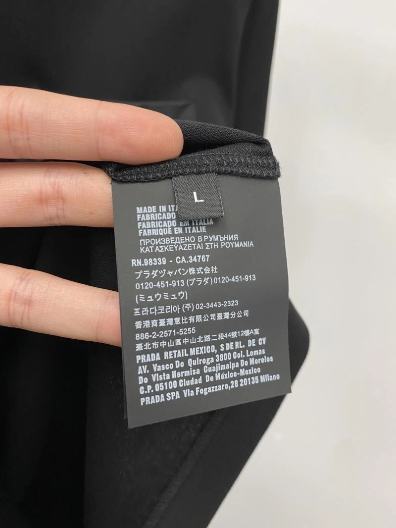Prada T-Shirts Original 168634