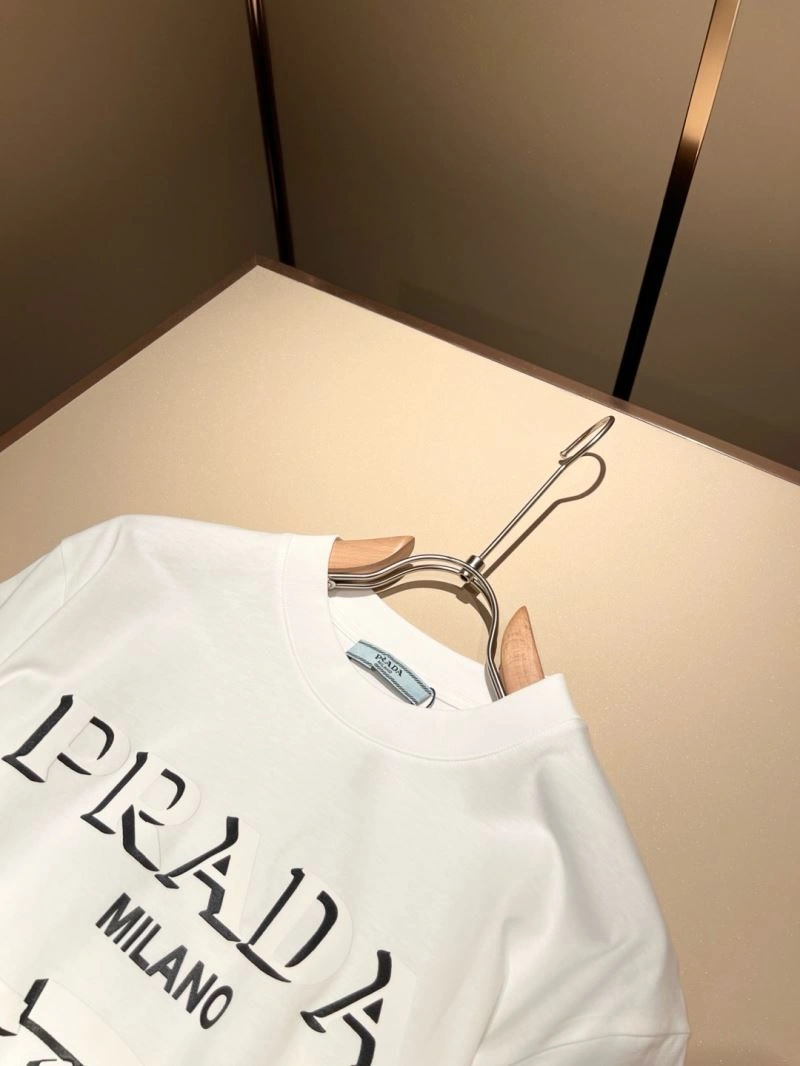 TravelReady Prada T-Shirts 168702