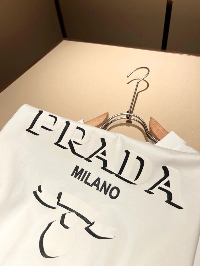 TravelReady Prada T-Shirts 168702