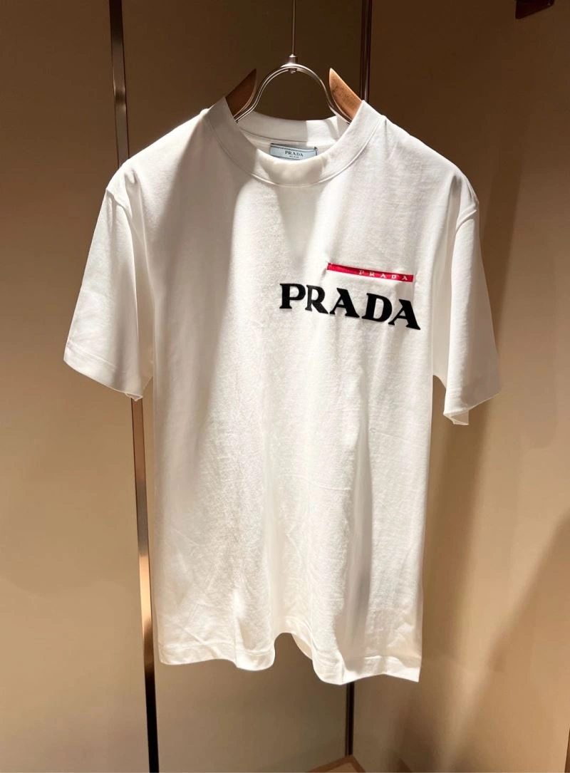 Bold Prada T-Shirts 168643
