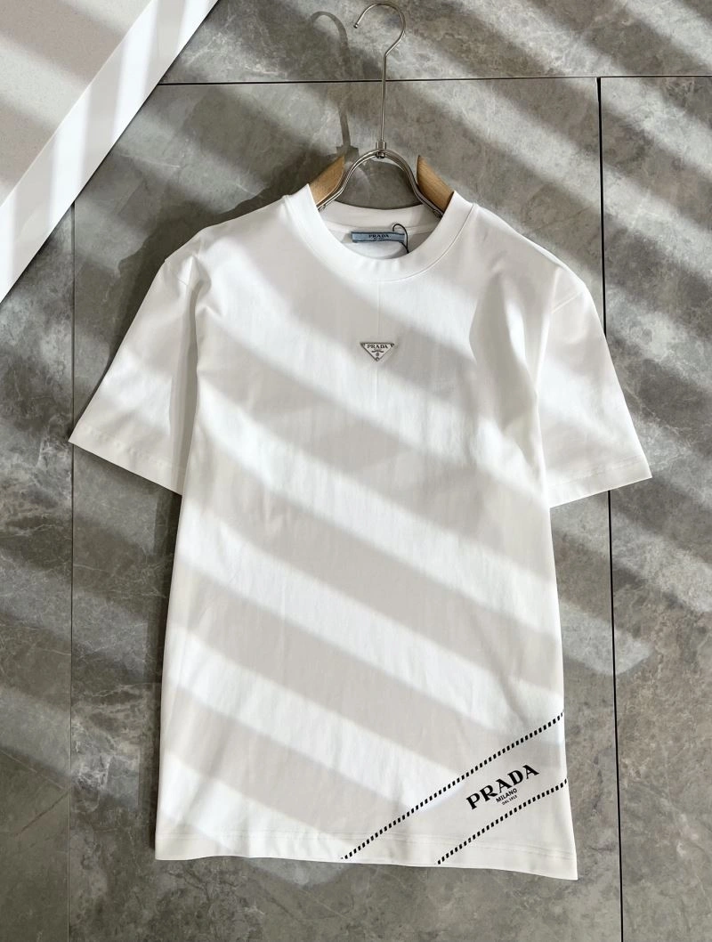 Supportive Prada T-Shirts 168625