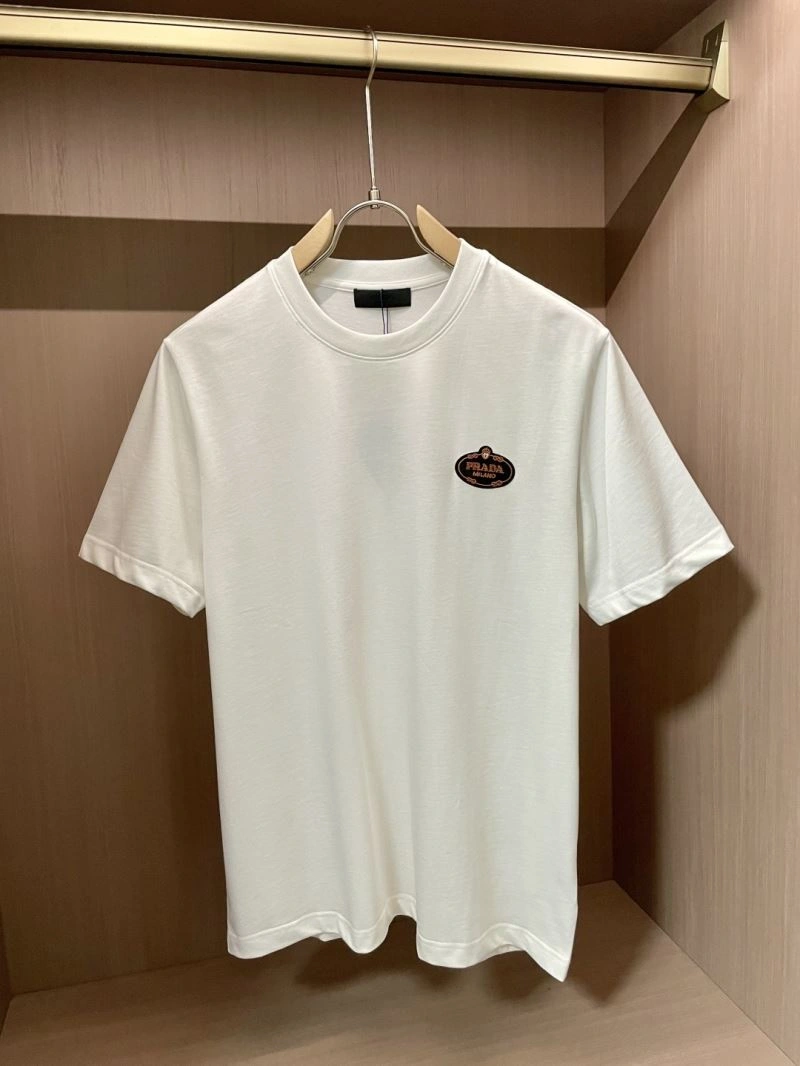 ModernLook Prada T-Shirts 168641