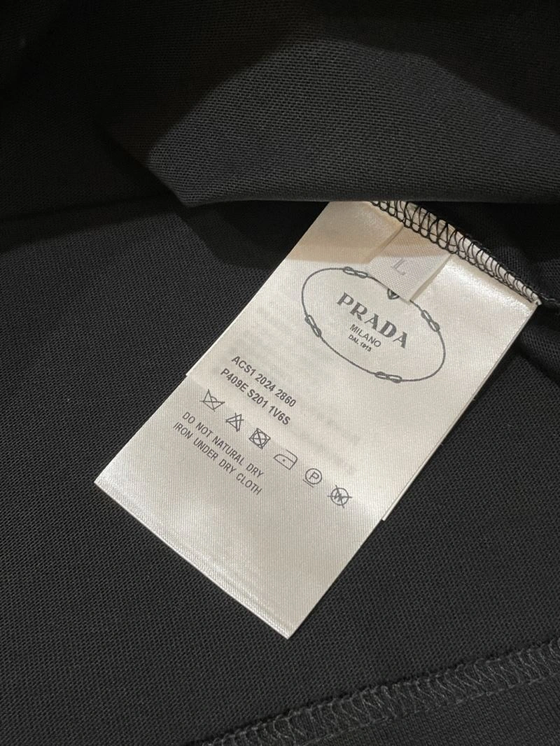 ModernLook Prada T-Shirts 168641