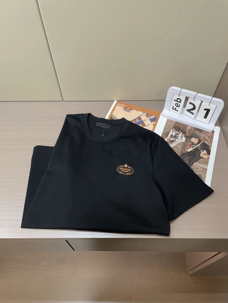 ModernLook Prada T-Shirts 168641