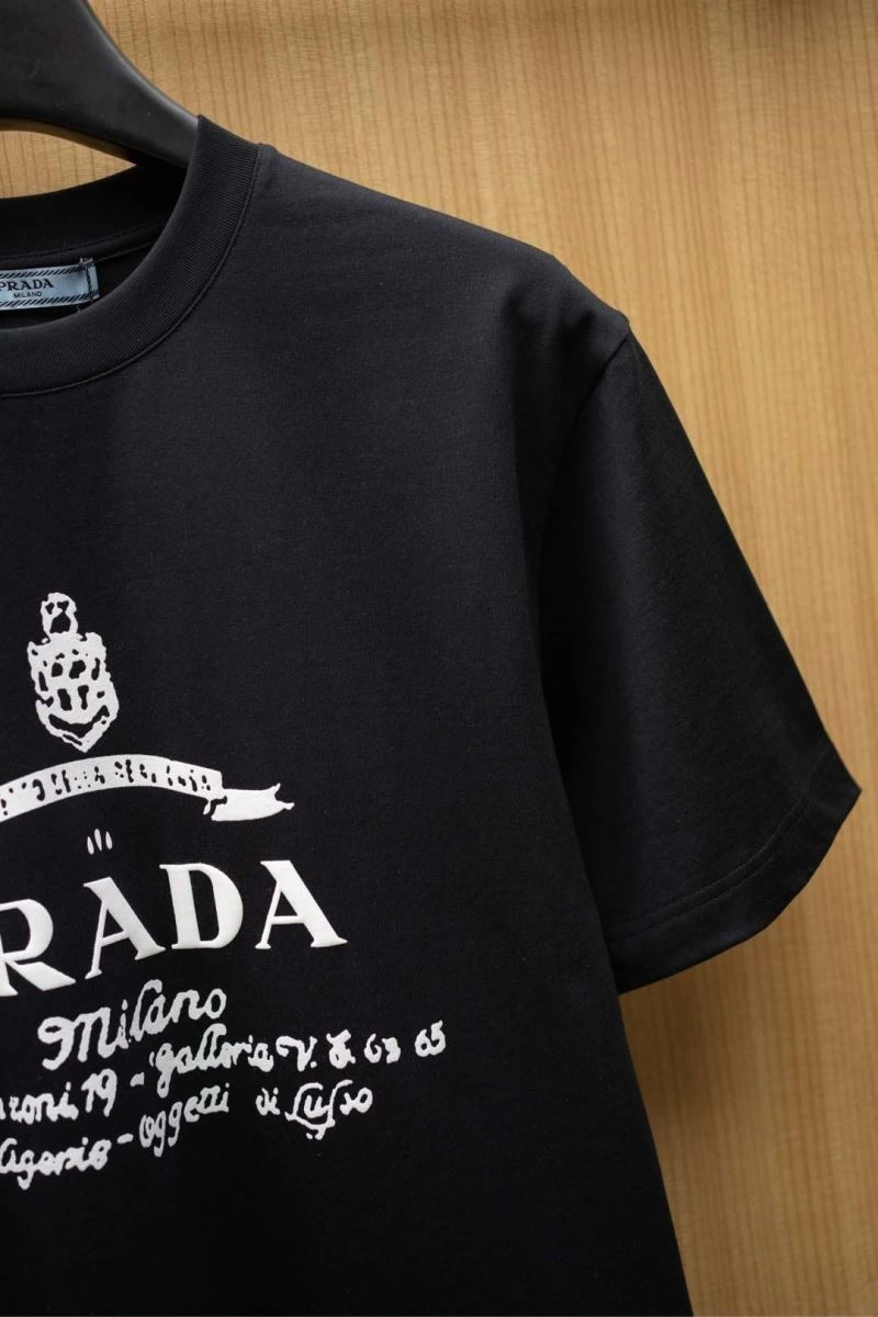 Unique Prada T-Shirts 168618