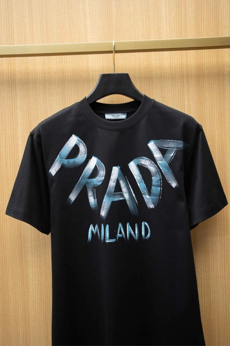 Prada T-Shirts Trendsetting 168615