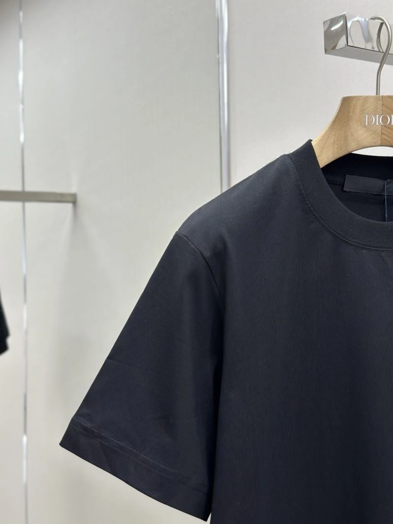 Prada T-Shirts Sleek 168588