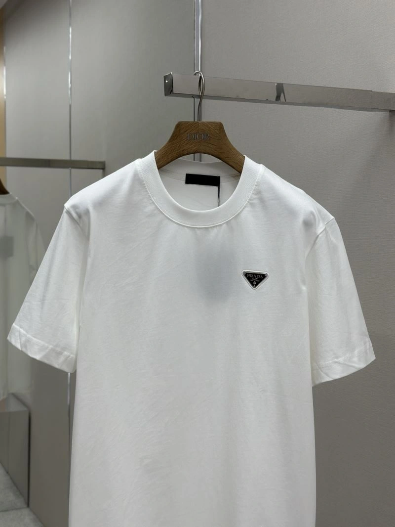 Functional Prada T-Shirts 168622