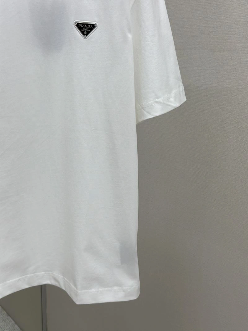 Functional Prada T-Shirts 168622
