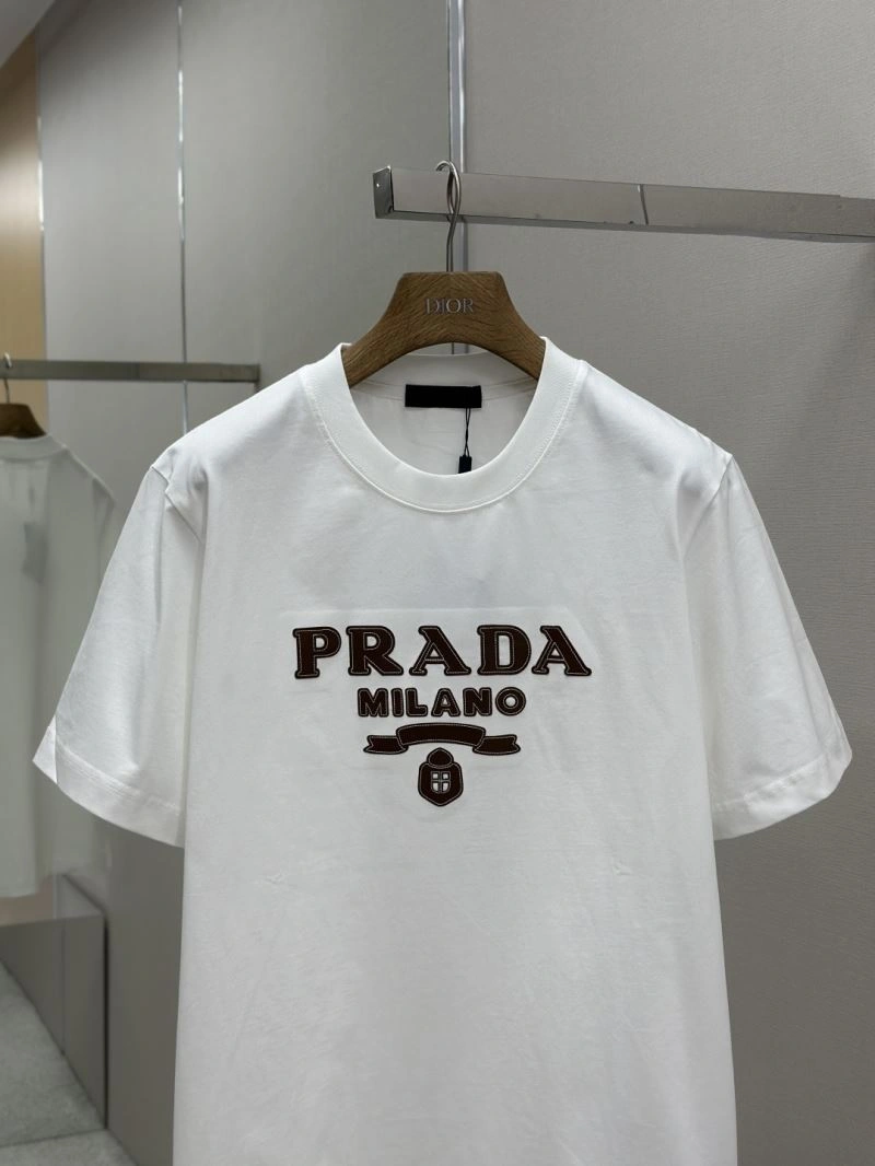Flexible Prada T-Shirts 168596