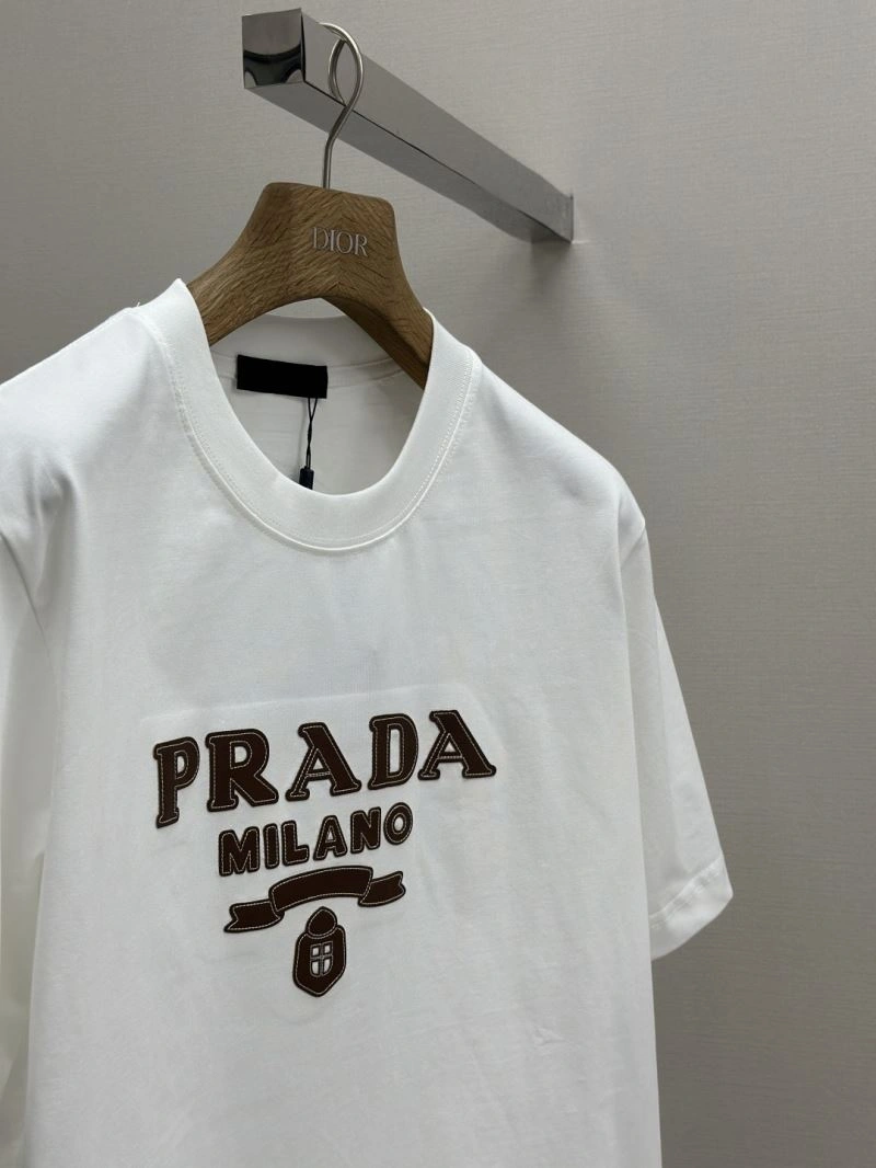 Flexible Prada T-Shirts 168596