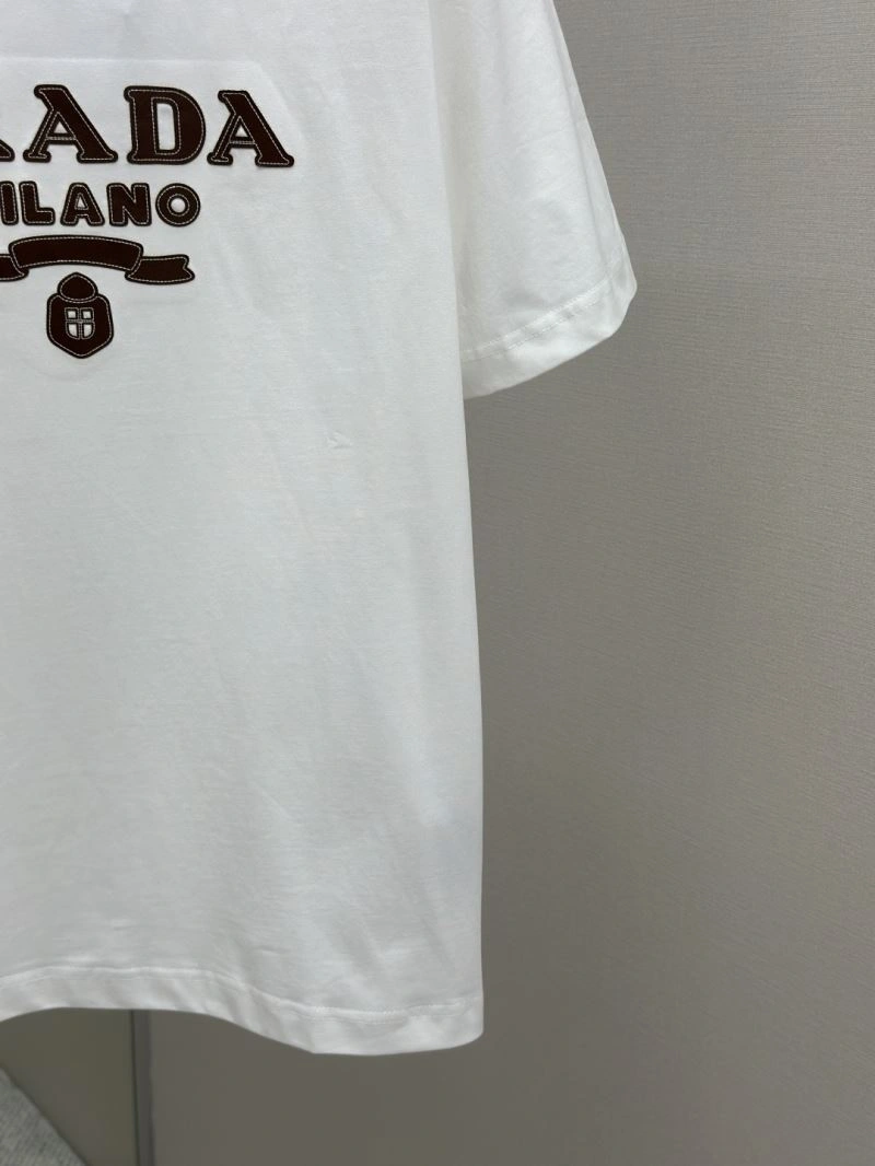 Flexible Prada T-Shirts 168596