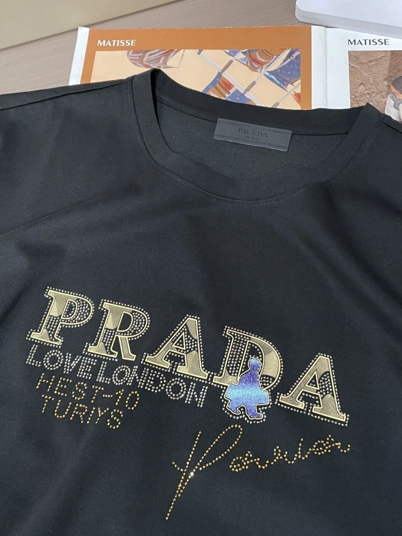 Breathable Prada T-Shirts 168598