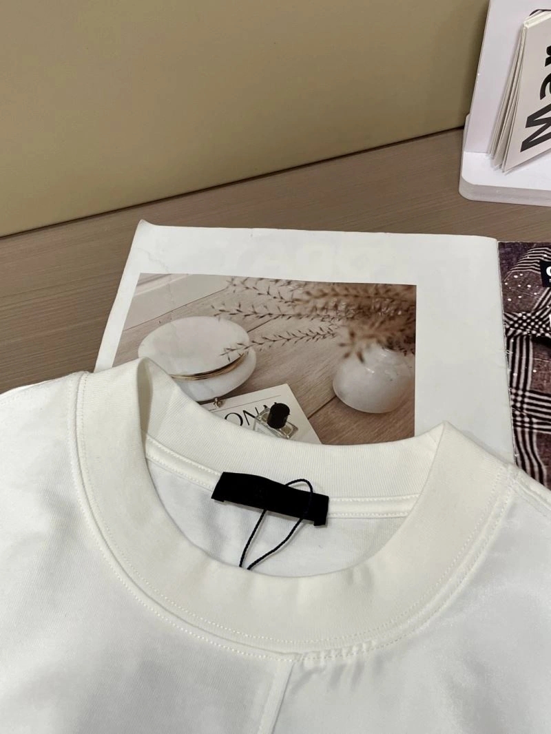 Timeless Prada T-Shirts 168605
