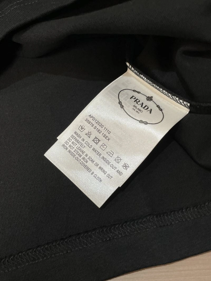 Prada T-Shirts MultiPurpose 168603