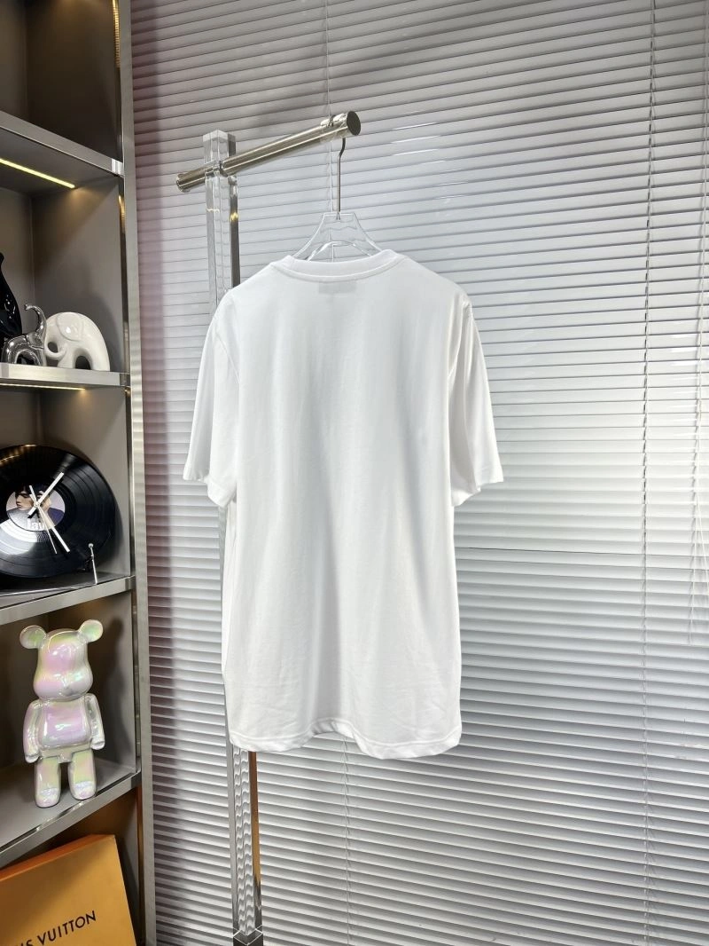 Refined Prada T-Shirts 168595