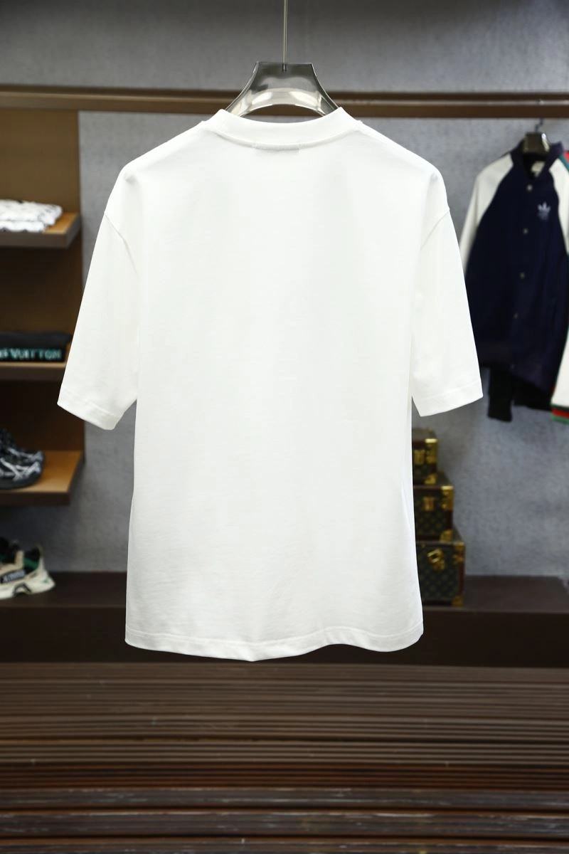UrbanChic Prada T-Shirts 168611