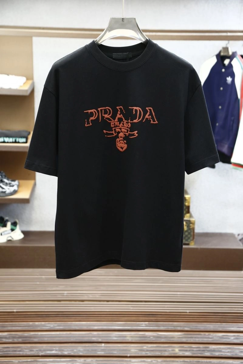 UrbanChic Prada T-Shirts 168611