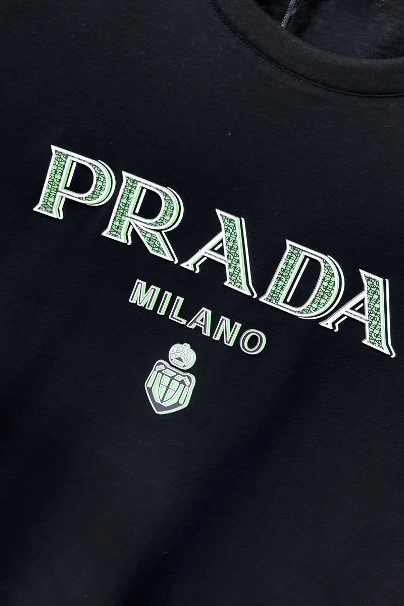 Effortless Prada T-Shirts 168612