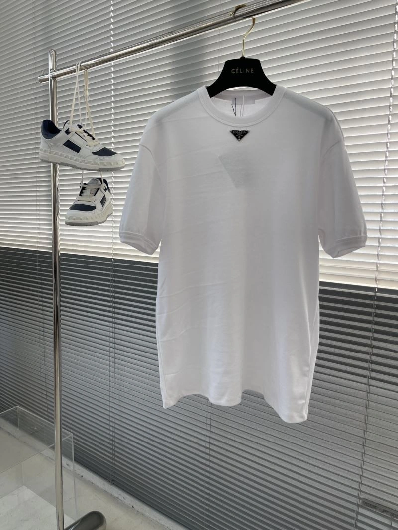 Prada T-Shirts Affordable 168630