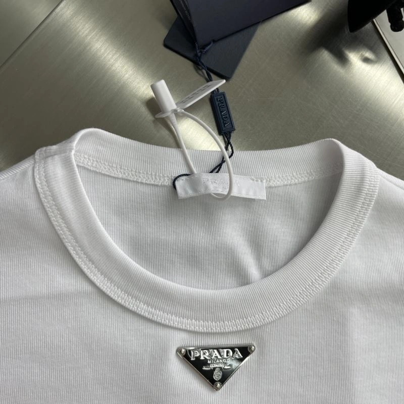 Prada T-Shirts Affordable 168630