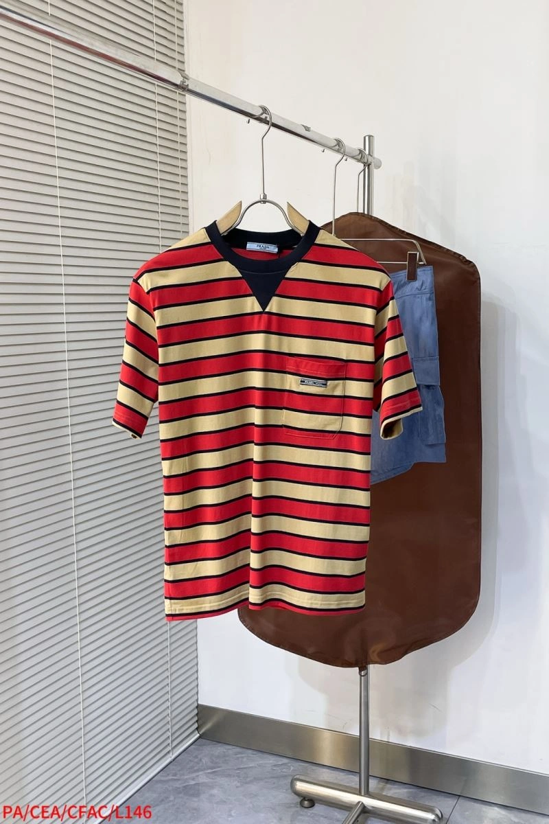 Prada T-Shirts Soft 168569