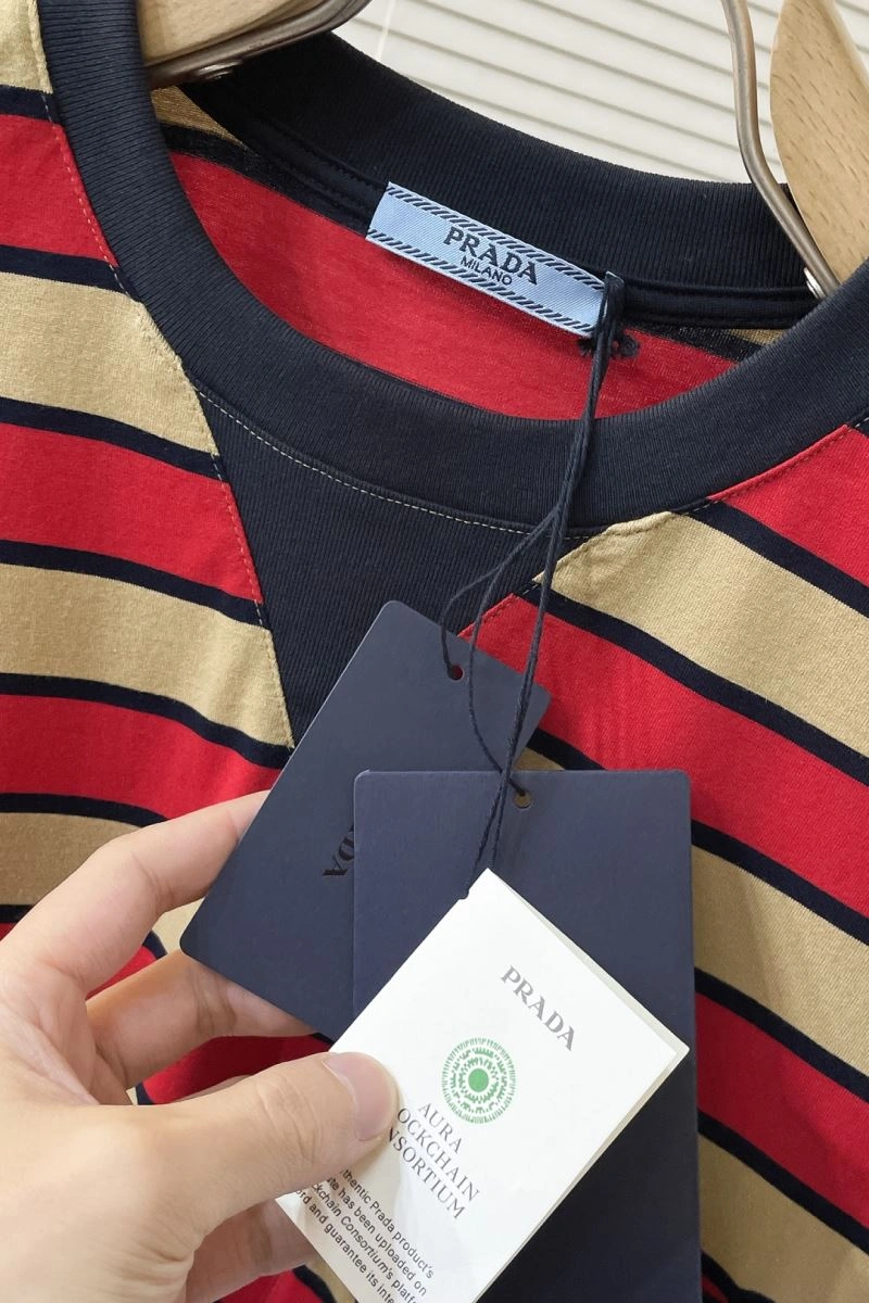 Prada T-Shirts Soft 168569