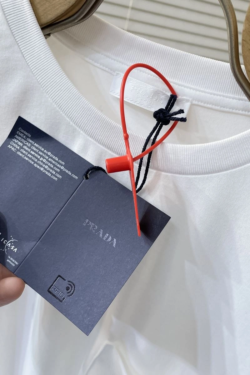 Efficient Prada T-Shirts 168576
