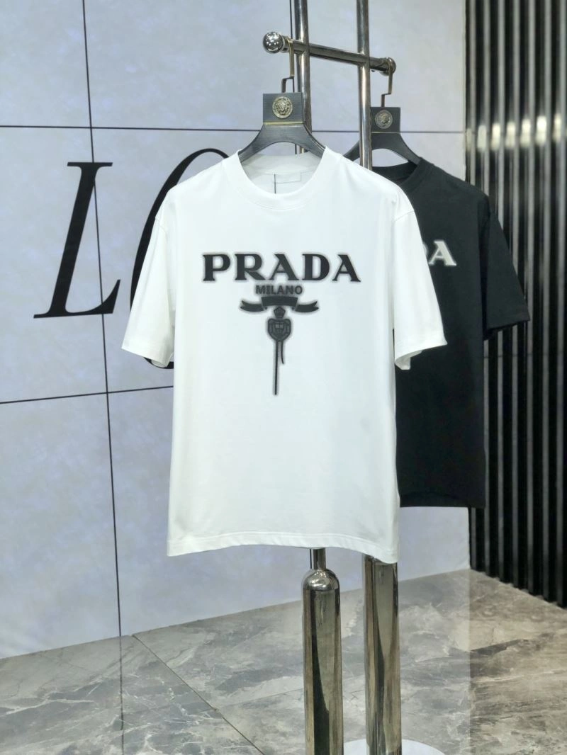 Comfortable Prada T-Shirts 168591