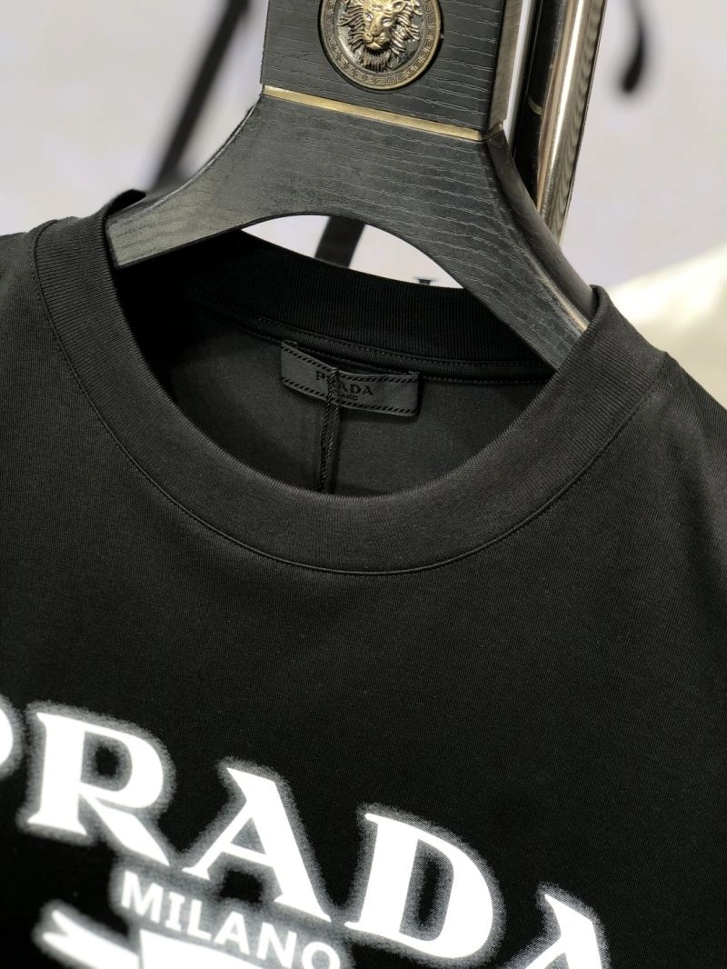 Comfortable Prada T-Shirts 168591