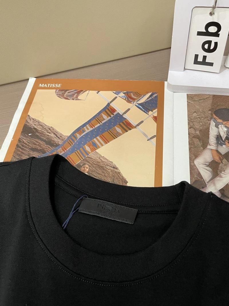 Sophisticated Prada T-Shirts 168565