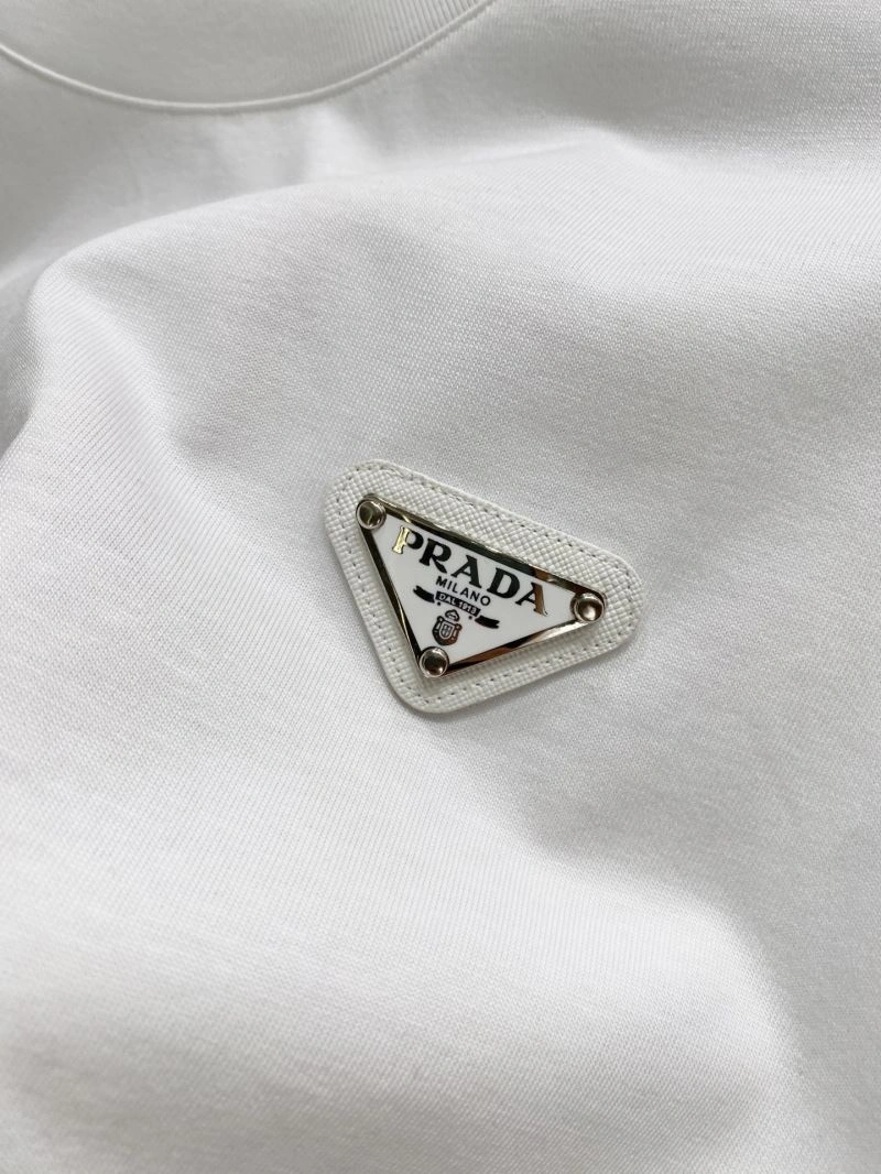 Contemporary Prada T-Shirts 168553