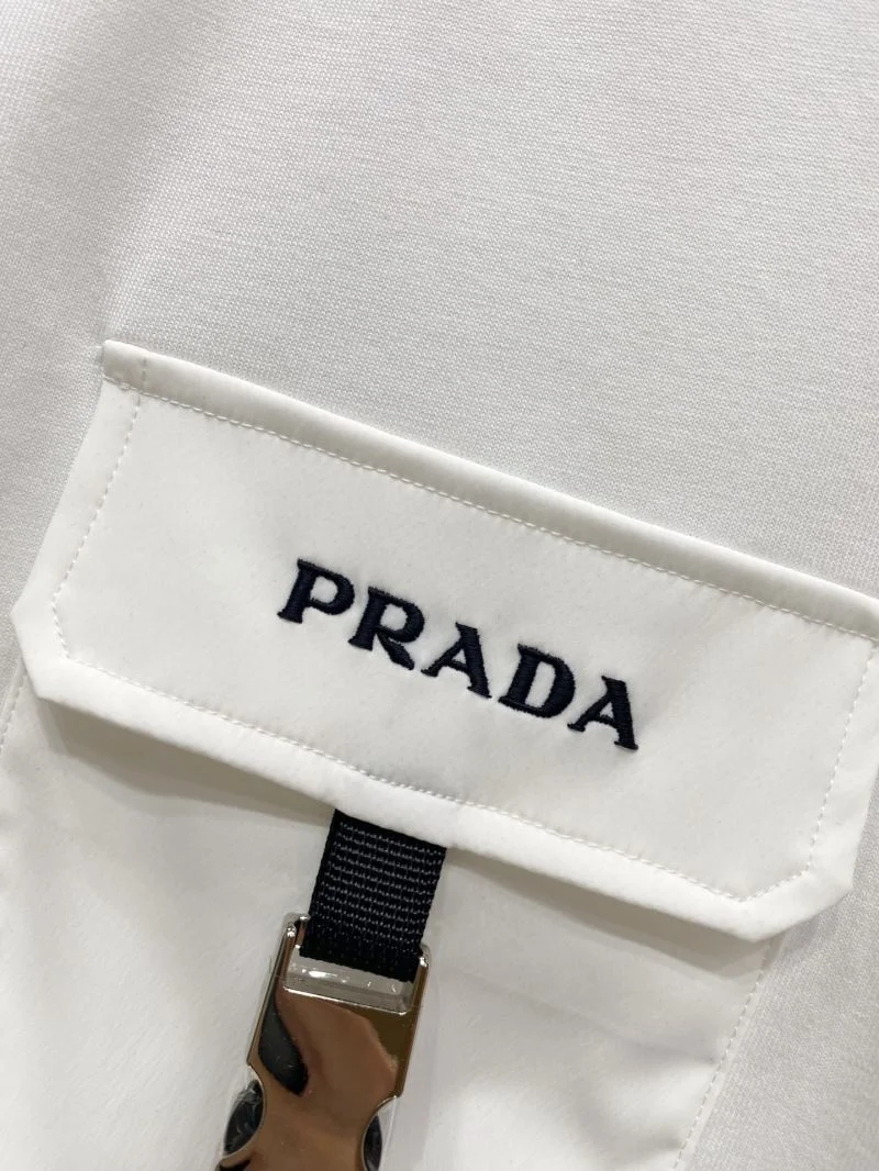 Bold Prada T-Shirts 168551