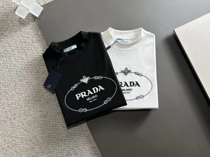ModernLook Prada T-Shirts 168549