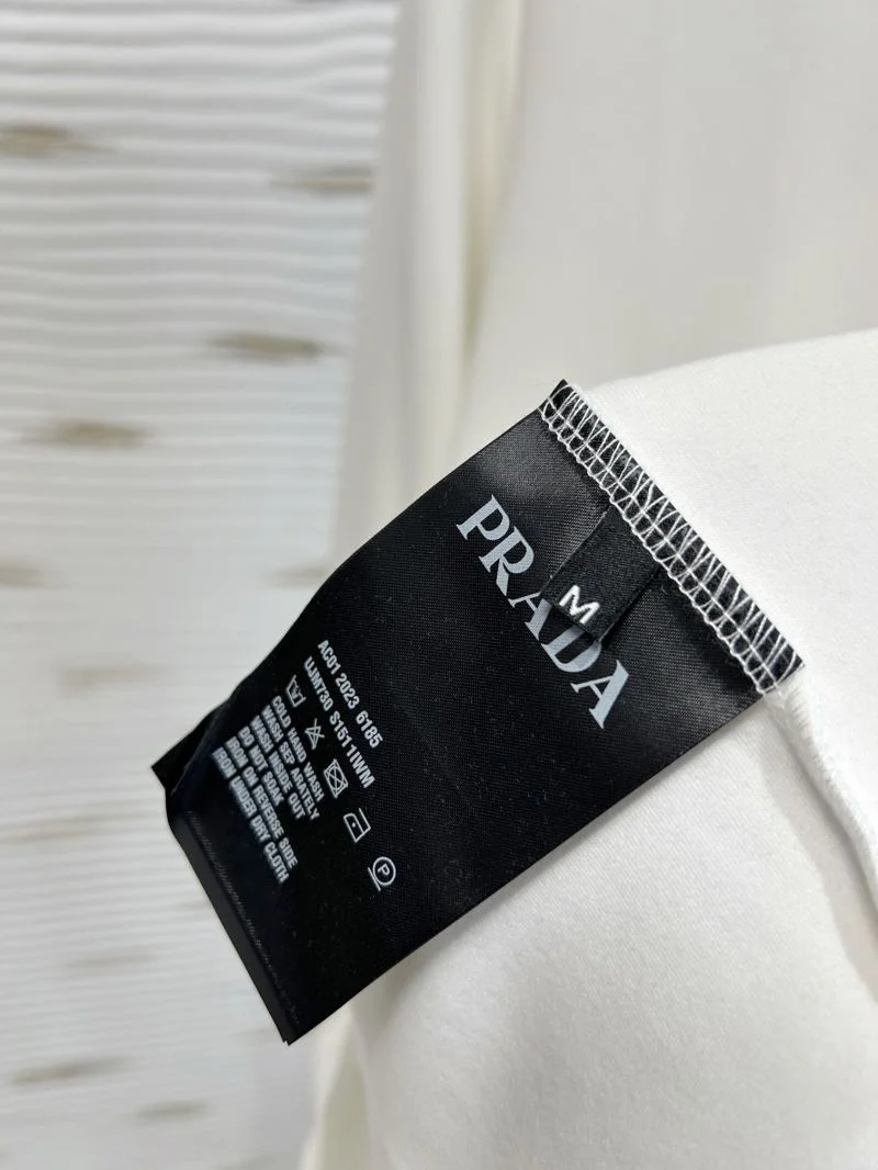 Casual Prada T-Shirts 168529