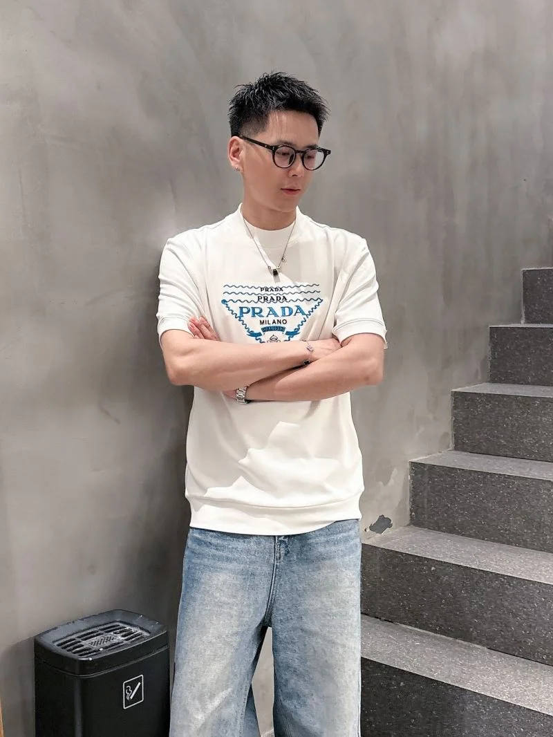 Prada T-Shirts Elegant 168538